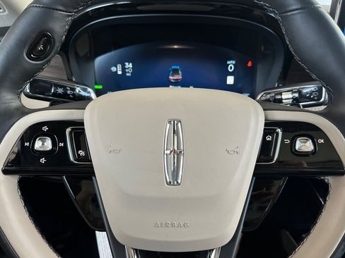 New 2025 Lincoln Corsair Grand Touring image 23