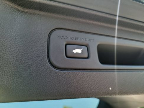 Certified 2025 Honda Pilot TrailSport image 29