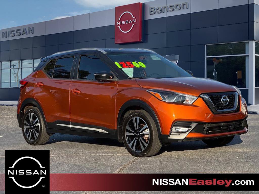 Used 2019 Nissan Kicks SR w/ SR Premium Package FWD image 1