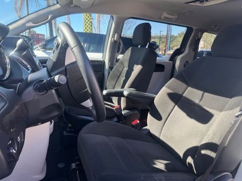 Used 2017 Dodge Grand Caravan SE w/ Power Window Group image 6