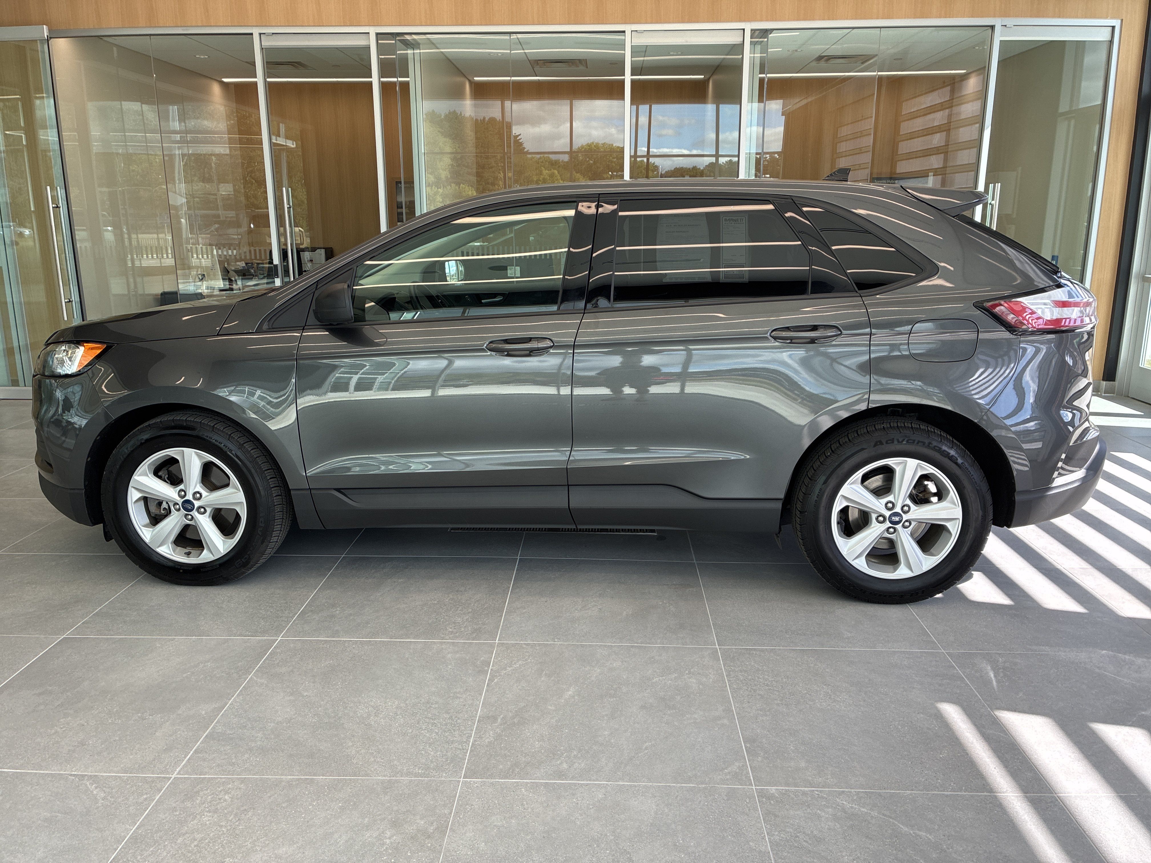 Used 2019 Ford Edge SE AWD/4WD image 5