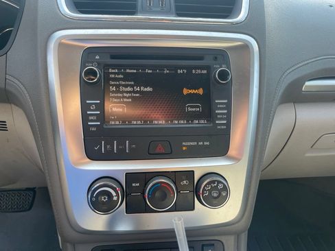 Used 2015 GMC Acadia SLE FWD image 11