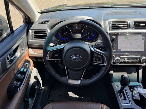 Used 2019 Subaru Outback 2.5i Touring w/ Popular Package #3A AWD/4WD image 19