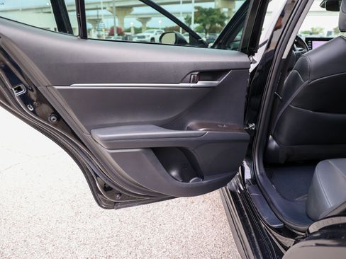 Used 2024 Toyota Camry SE FWD image 31