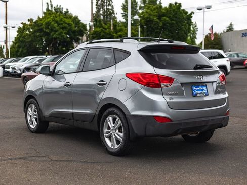 Used 2011 Hyundai Tucson GLS FWD image 11