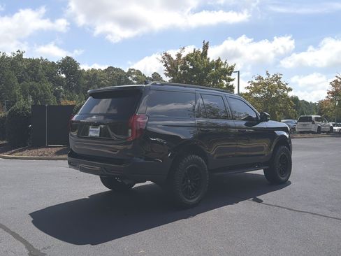 Used 2025 Ford Expedition Tremor AWD/4WD image 3
