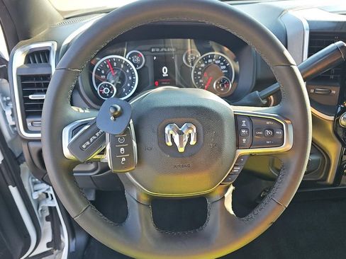 Certified 2025 RAM 2500 Big Horn AWD/4WD image 3