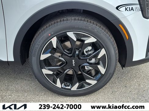 New 2026 Kia Sorento EX FWD image 7