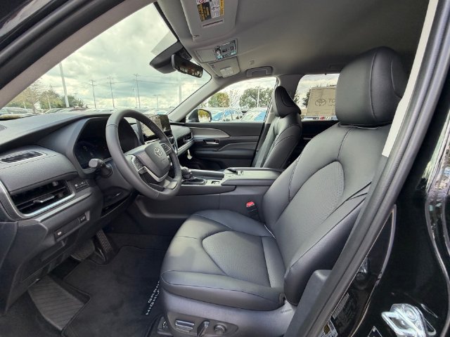 New 2026 Toyota Grand Highlander AWD image 8