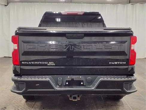 Used 2019 Chevrolet Silverado 1500 Custom w/ Custom Value Package image 21