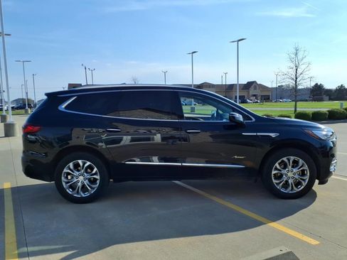 Used 2020 Buick Enclave Avenir w/ Avenir Technology Package image 5