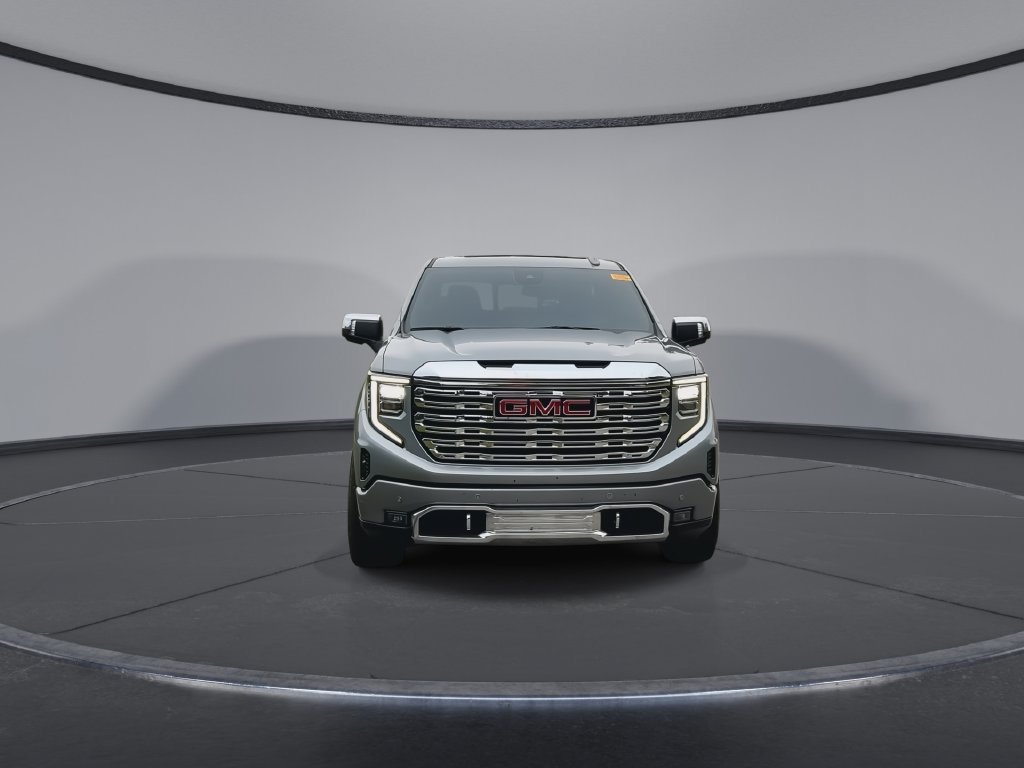 Used 2025 GMC Sierra 1500 Denali w/ Denali Reserve Package AWD/4WD image 3