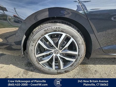 New 2026 Volkswagen Jetta SE image 19