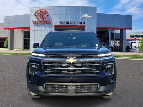 Used 2026 Chevrolet Traverse LT w/ Driver Confidence Package FWD image 3