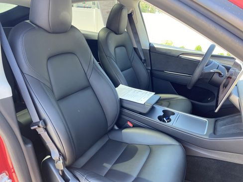Used 2023 Tesla Model Y Long Range AWD/4WD image 21