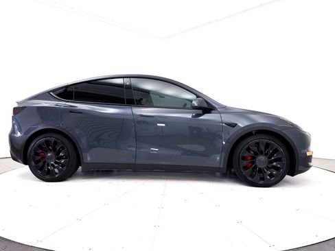 Used 2022 Tesla Model Y Performance AWD/4WD image 39