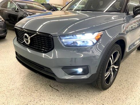 Used 2020 Volvo XC40 T5 R-Design image 38