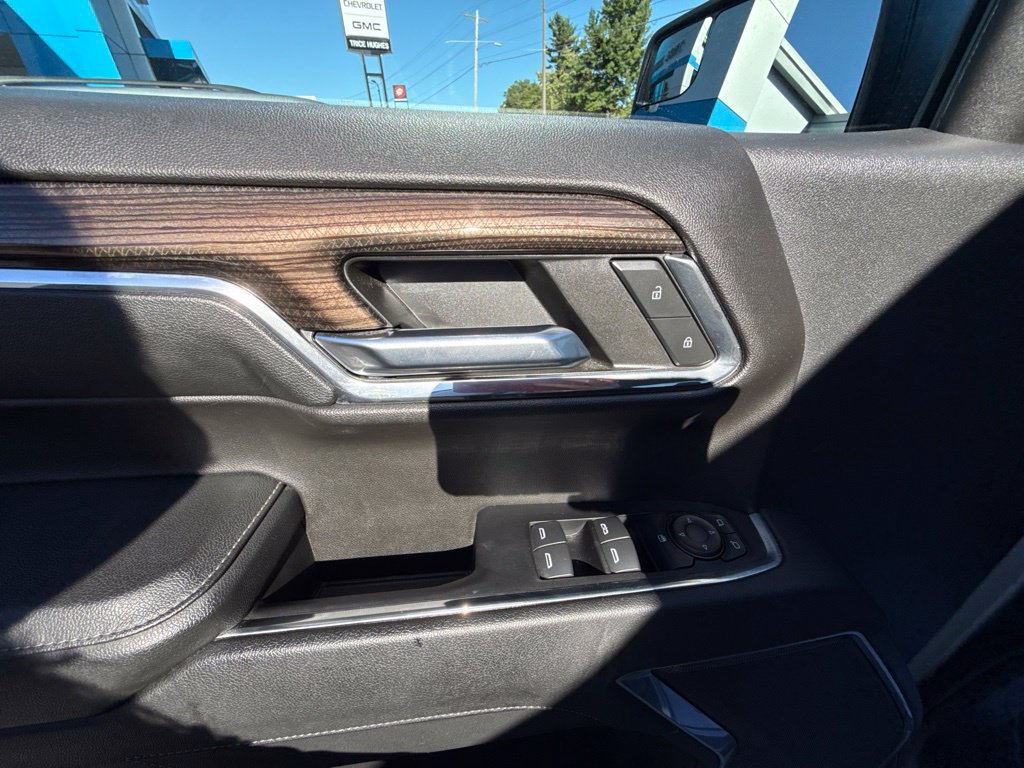 Used 2024 Chevrolet Silverado 1500 LT AWD/4WD image 18
