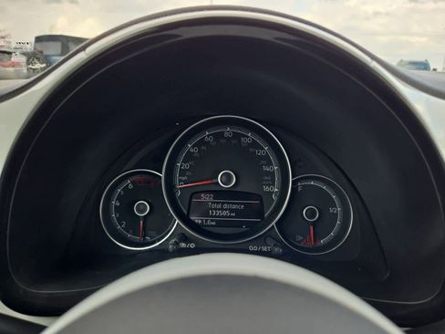 Used 2017 Volkswagen Beetle 1.8T Classic image 27