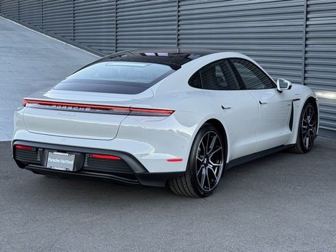 New 2026 Porsche Taycan image 6
