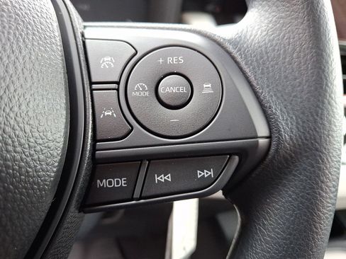 Used 2026 Toyota Corolla LE image 15