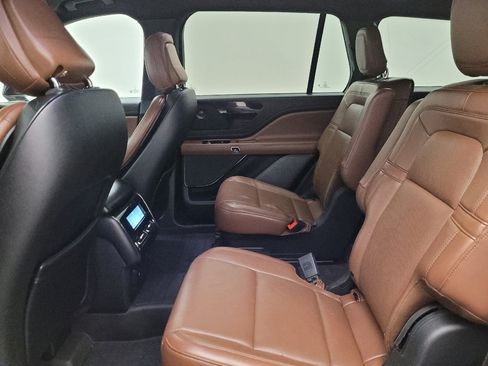 Used 2020 Lincoln Aviator Reserve w/ Equipment Group 201A RWD image 18