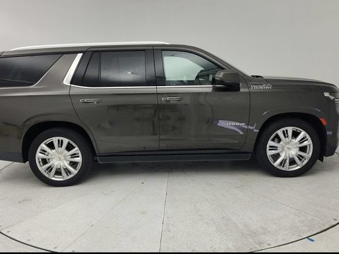 Used 2021 Chevrolet Tahoe High Country RWD image 8