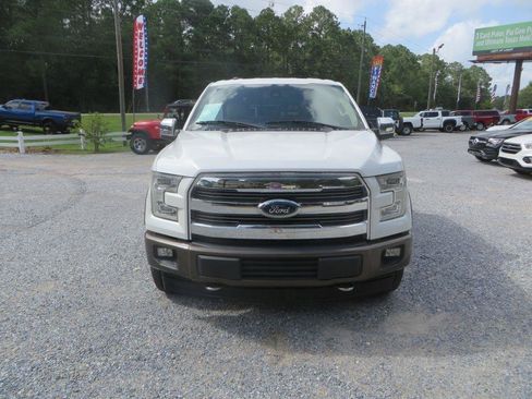 Used 2017 Ford F150 Lariat w/ Equipment Group 502A Luxury AWD/4WD image 3