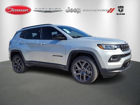 Used 2026 Jeep Compass Latitude AWD/4WD image 1