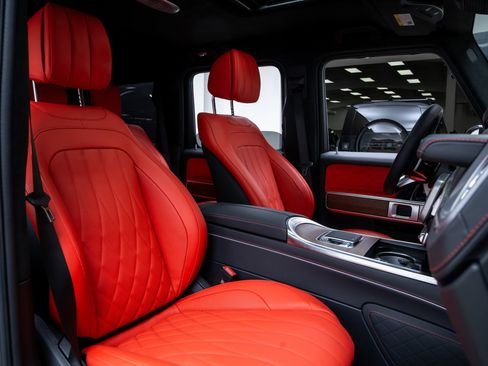 Used 2025 Mercedes-Benz G 580 w/ EQ Technology image 30
