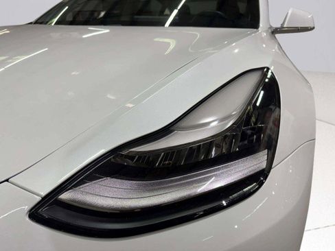 Used 2020 Tesla Model 3 Standard Range Plus image 6