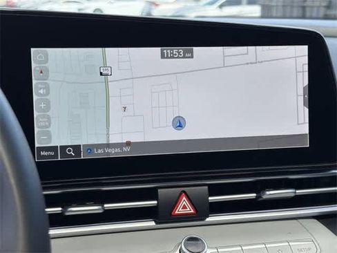 Certified 2025 Hyundai Elantra Limited image 22