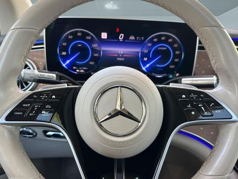 Certified 2023 Mercedes-Benz EQS 450+ SUV image 9