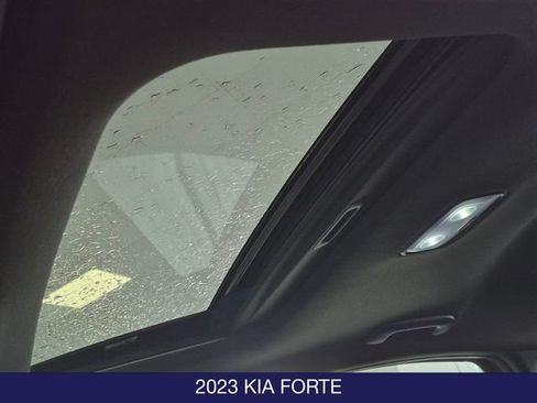Used 2023 Kia Forte GT-Line w/ GT-Line Premium Package FWD image 12