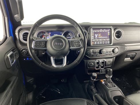 Used 2023 Jeep Wrangler Sahara w/ Cold Weather Group image 23