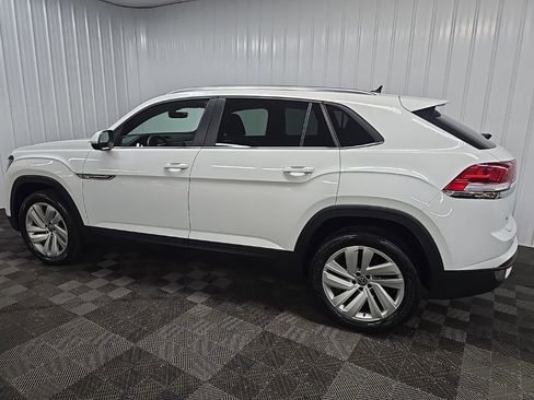 Used 2023 Volkswagen Atlas Cross Sport SE AWD/4WD image 4