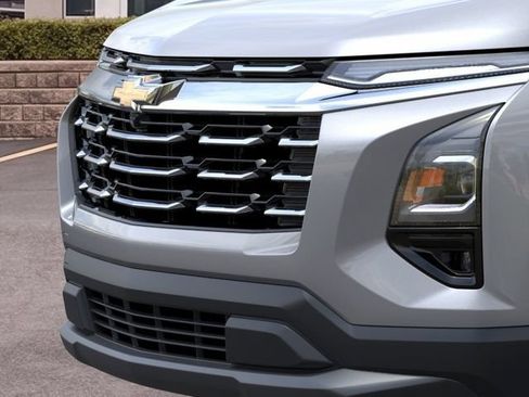 New 2026 Chevrolet Equinox LT w/ Safety and Technology Package FWD image 13