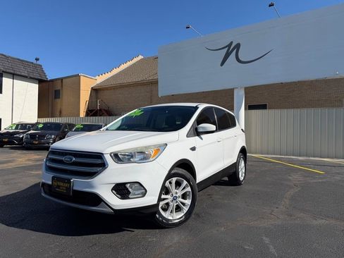 Used 2017 Ford Escape SE FWD image 6