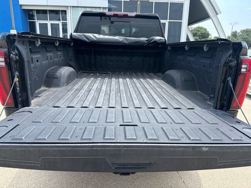 Used 2024 GMC Sierra 2500 Denali w/ Denali Reserve Package AWD/4WD image 8