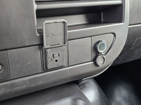 Used 2020 Chevrolet Express 2500 Extended w/ Driver Convenience Package RWD image 28