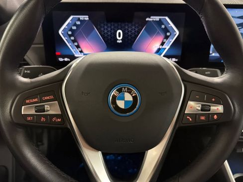 Used 2024 BMW i4 eDrive35 w/ Convenience Package RWD image 23