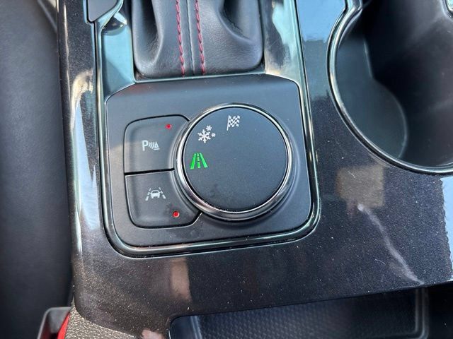 Used 2021 Chevrolet Blazer RS w/ Enhanced Convenience Package FWD image 29