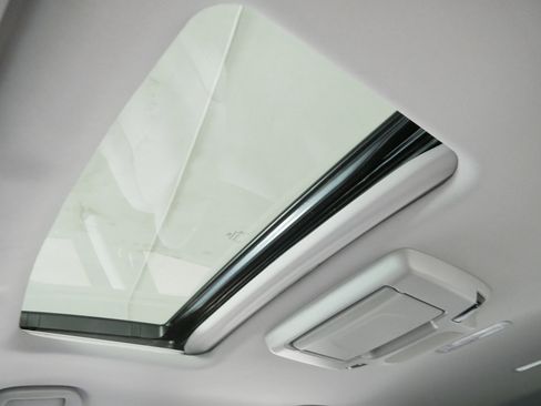 Used 2020 Honda Pilot Touring image 31