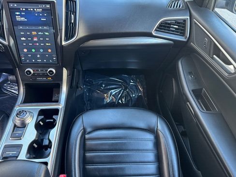 Used 2022 Ford Edge SEL image 29