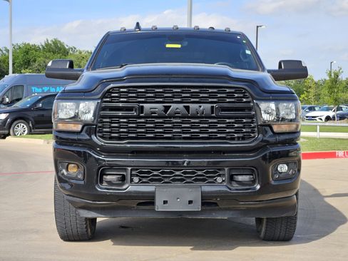Used 2022 RAM 3500 Big Horn w/ Night Edition AWD/4WD image 6
