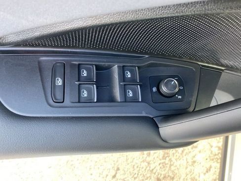 New 2026 Volkswagen Tiguan SE R-Line image 23