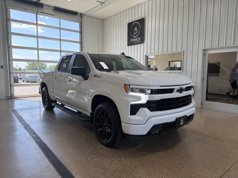 Used 2024 Chevrolet Silverado 1500 RST w/ Convenience Package II AWD/4WD image 6