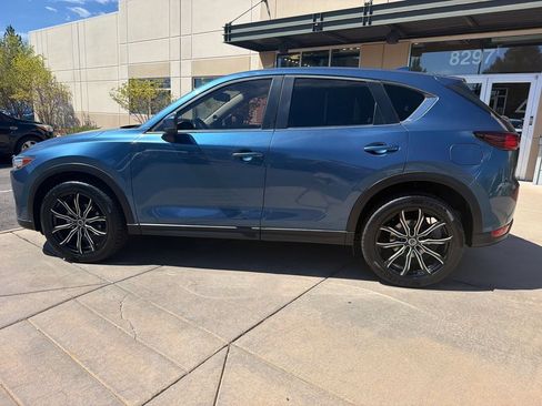Used 2018 MAZDA CX-5 Touring w/ Preferred Equipment Package FWD image 9