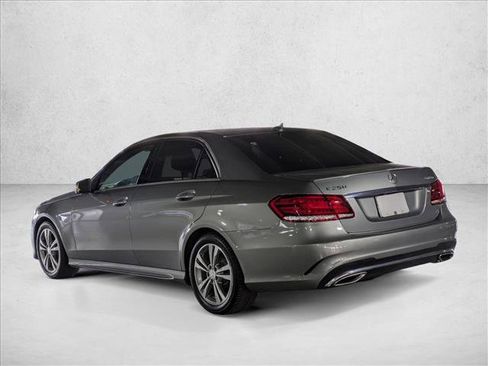 Used 2014 Mercedes-Benz E 250 BlueTEC Sedan image 8