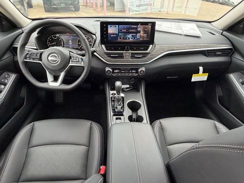 New 2026 Nissan Altima 2.5 SV FWD image 7